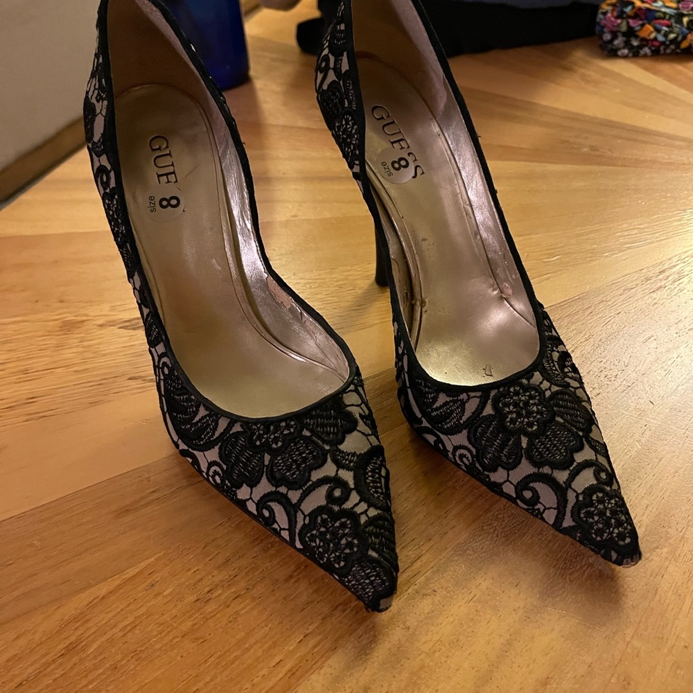 Guess lace stiletto heels Sz 8